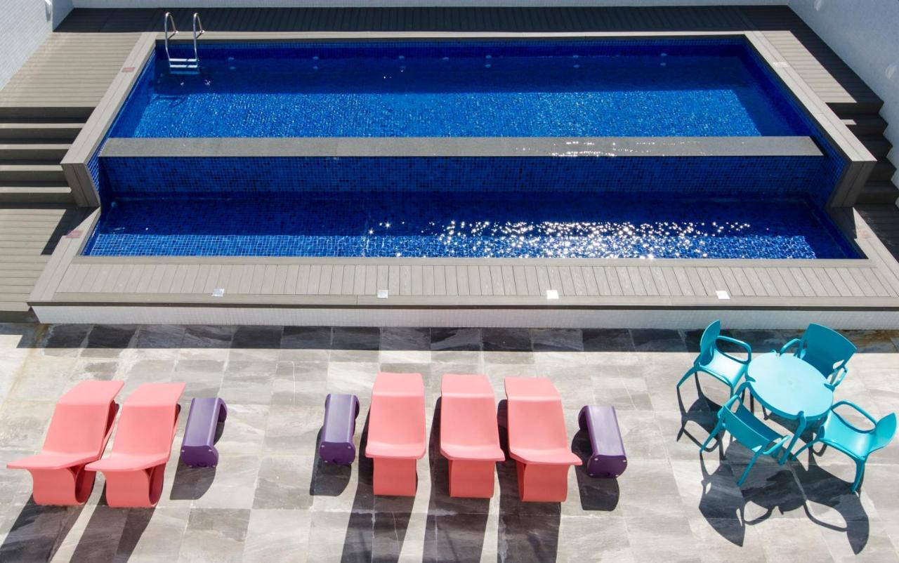 Ibis Styles Balneario Camboriu - 1 Quadra Do Mar Hotel Bagian luar foto
