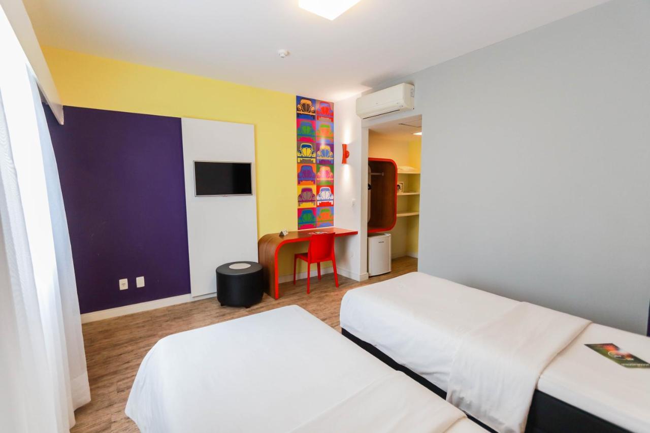 Ibis Styles Balneario Camboriu - 1 Quadra Do Mar Hotel Bagian luar foto