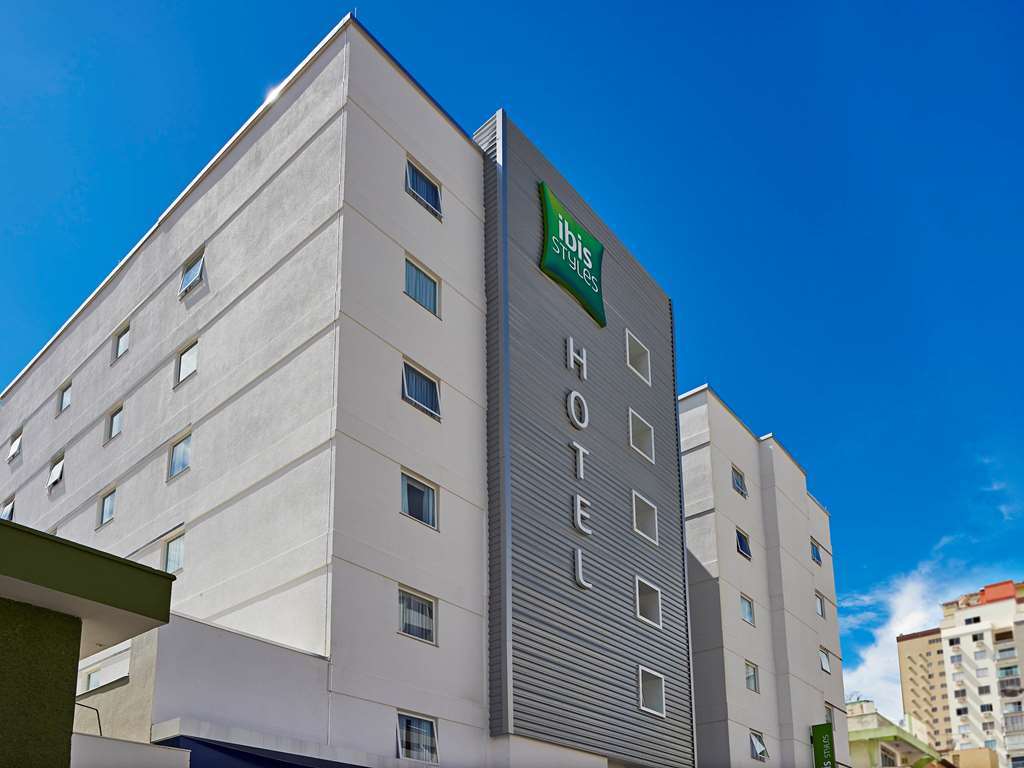 Ibis Styles Balneario Camboriu - 1 Quadra Do Mar Hotel Bagian luar foto